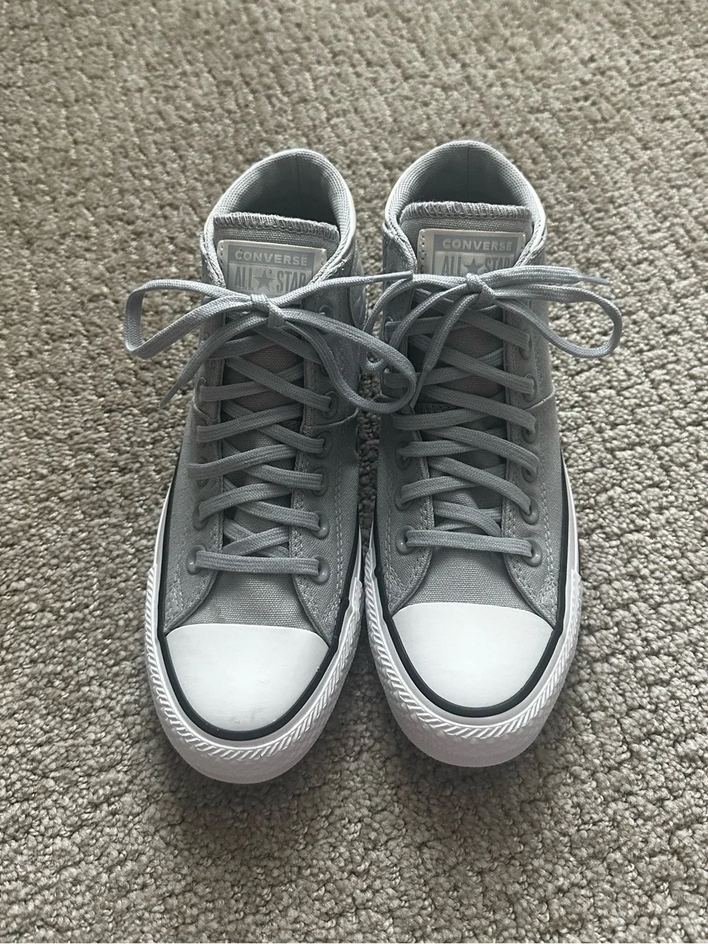 NWOT Grey Converse Chuck Taylor All Star Madison Mid sneakers women’s size 7 - Picture 2 of 7